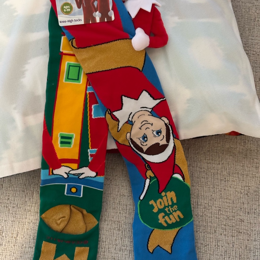 Santaverse Elf on the Shelf Knee-High Socks. New - Picture 6 of 7